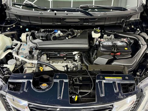 Used 2019 Nissan Rogue S image 23