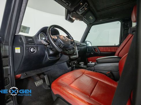 Used 2013 Mercedes-Benz G 63 AMG 4MATIC image 11