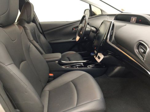 Used 2019 Toyota Prius Prime Advanced image 21