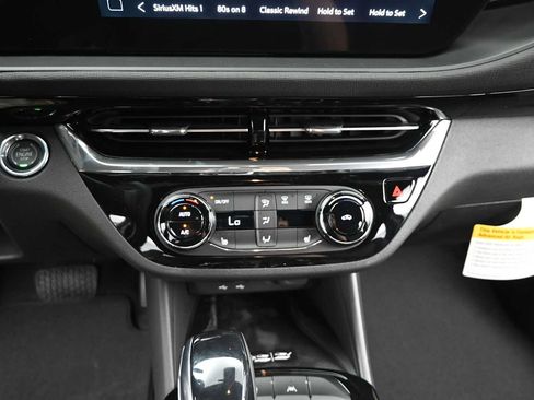 New 2026 Buick Envista Sport Touring w/ Convenience I Package FWD image 22