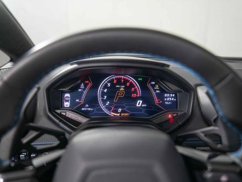 Used 2023 Lamborghini Huracan EVO RWD image 20