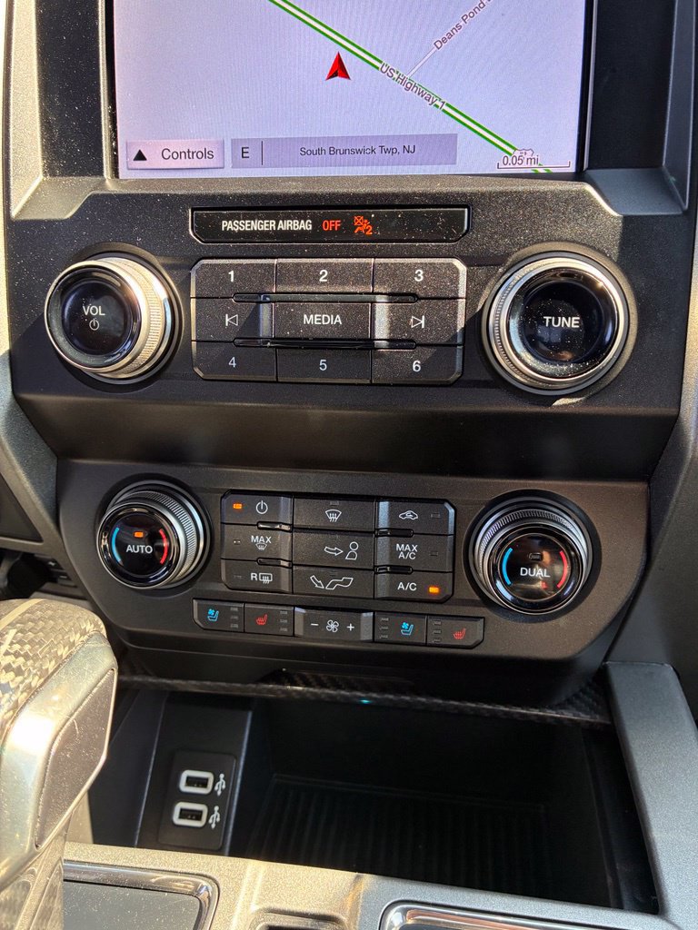 Used 2019 Ford F150 Raptor w/ Equipment Group 802A Luxury AWD/4WD image 40