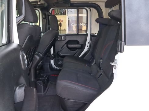 Used 2020 Jeep Gladiator Rubicon image 8