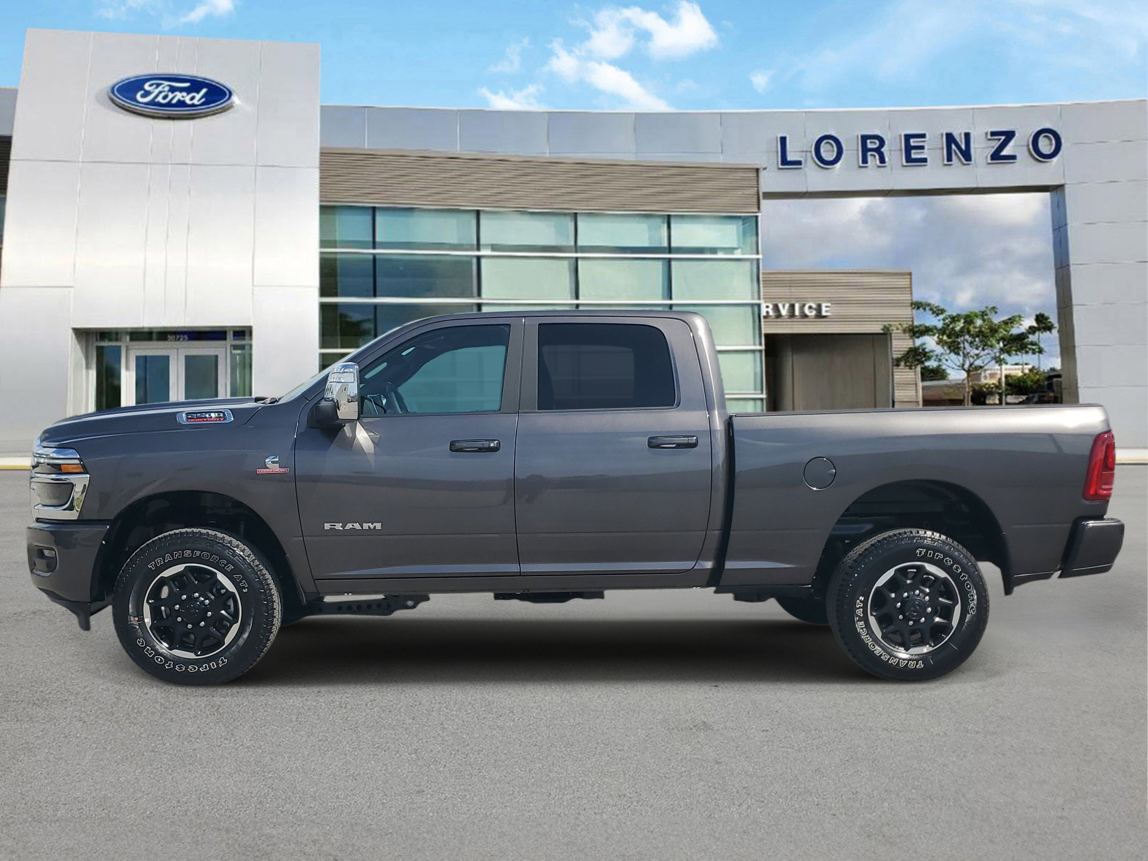 Used 2026 RAM 2500 Laramie AWD/4WD image 8