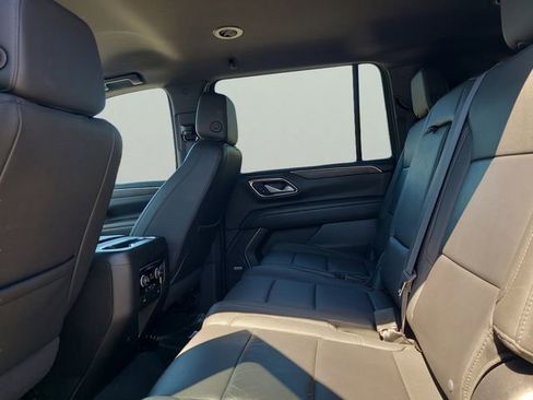 Used 2024 Chevrolet Suburban LT AWD/4WD image 8