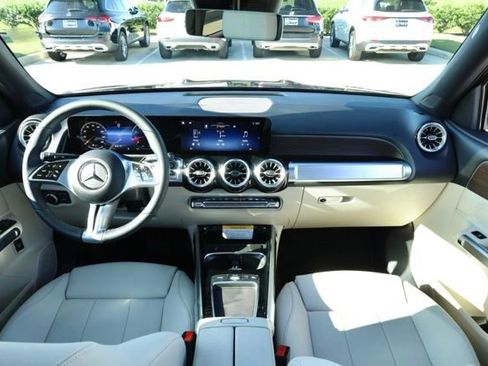 New 2026 Mercedes-Benz GLB 250 image 16