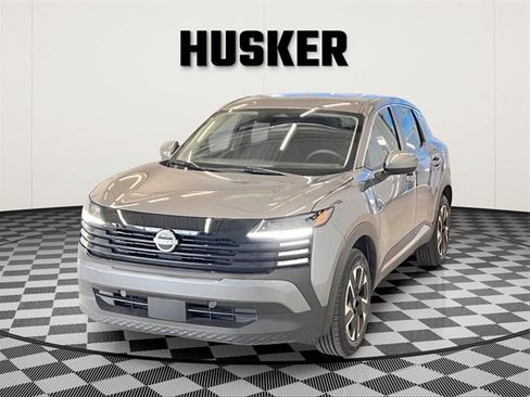 Used 2025 Nissan Kicks SV image 4