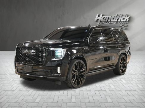 Used 2021 GMC Yukon Denali w/ Denali Premium Package AWD/4WD image 5