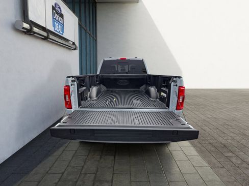 Certified 2022 Ford F150 XLT w/ Equipment Group 302A High image 25