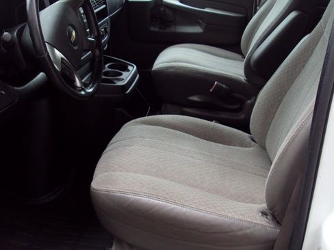 Used 2013 Chevrolet Express 1500 LS image 18