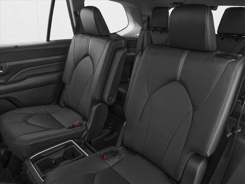 New 2026 Toyota Grand Highlander Platinum image 9