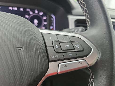 Used 2023 Volkswagen Atlas Cross Sport SE w/ Panoramic Sunroof Package AWD/4WD image 18