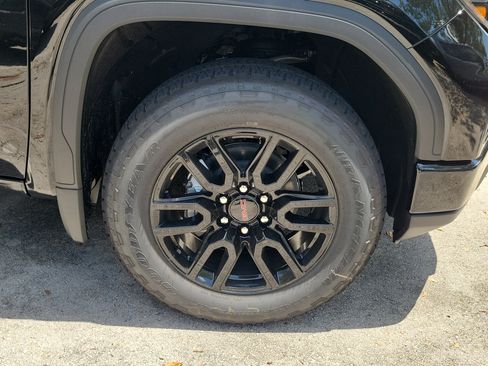 New 2026 GMC Sierra 1500 Elevation w/ Elevation Select Package AWD/4WD image 4