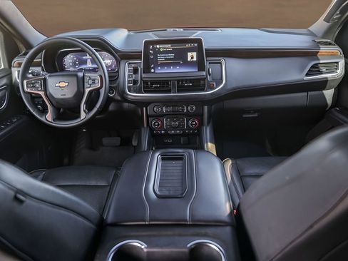 Used 2024 Chevrolet Suburban High Country AWD/4WD image 28