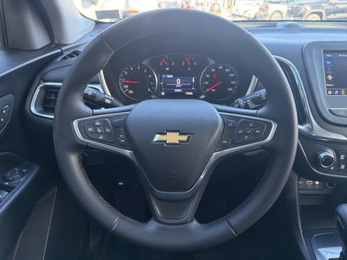 Used 2023 Chevrolet Equinox LT image 18