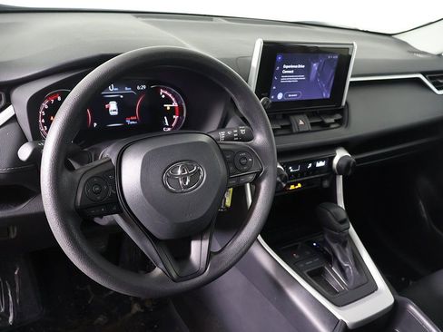 Used 2025 Toyota RAV4 LE image 21