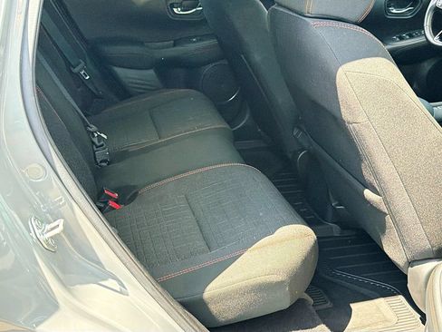 Used 2024 Honda HR-V Sport image 23