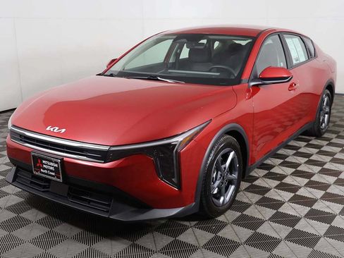 Used 2025 Kia K4 FWD image 6