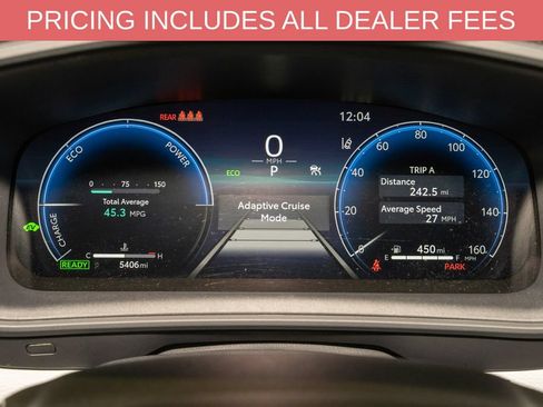 Used 2026 Toyota Corolla SE w/ SE Premium Package FWD image 16