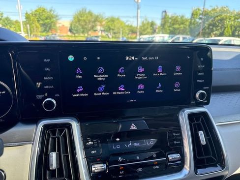 Used 2023 Kia Sorento SX AWD/4WD image 18
