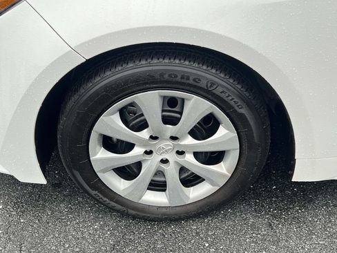 Used 2023 Toyota Corolla LE image 11