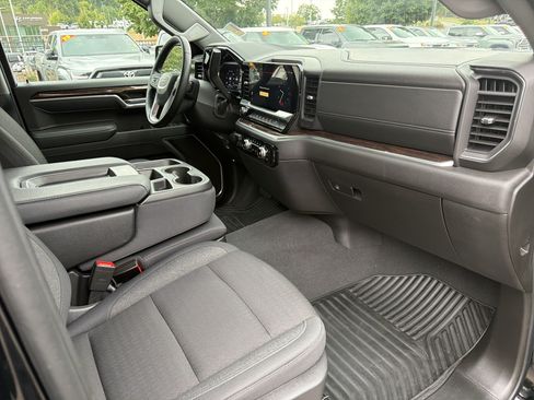 Used 2025 GMC Sierra 1500 Elevation AWD/4WD image 13