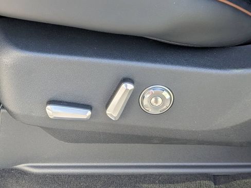 New 2026 Lincoln Navigator Black Label AWD/4WD image 21