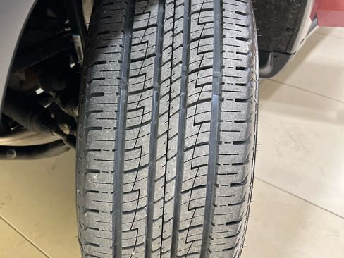 Used 2021 Jeep Grand Cherokee Limited AWD/4WD image 19