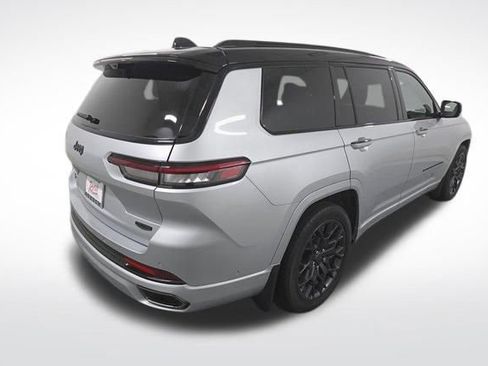 Used 2024 Jeep Grand Cherokee L Summit image 5