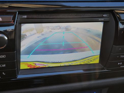 Used 2014 Toyota Corolla S image 35