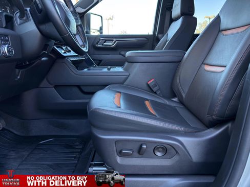 Used 2025 GMC Sierra 3500 AT4 w/ Technology Package image 18