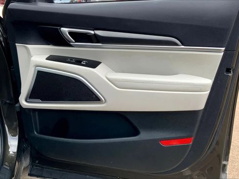 Used 2021 Kia Telluride S image 23