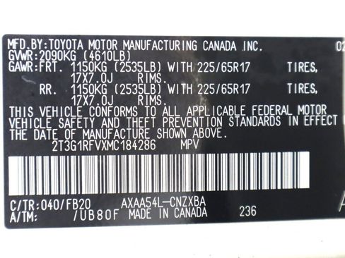 Used 2021 Toyota RAV4 LE AWD/4WD image 41