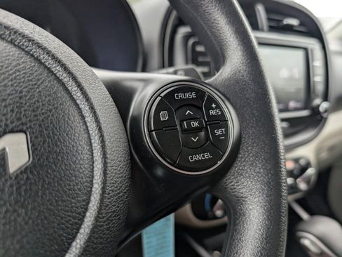 Certified 2022 Kia Soul LX image 20