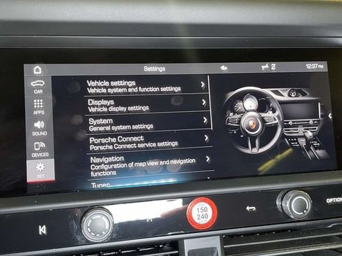 Certified 2024 Porsche Macan S AWD/4WD image 35