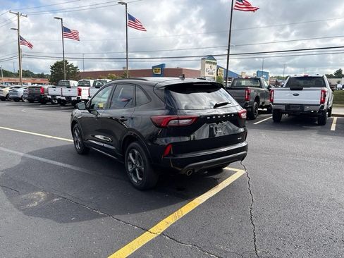 Certified 2023 Ford Escape ST-Line w/ Tech Pack #1 AWD/4WD image 7