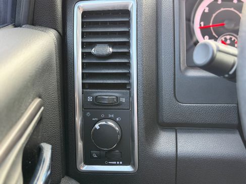 Used 2022 RAM 1500 Classic Warlock image 6