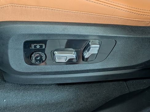 New 2026 BMW X5 xDrive50e w/ Executive Package AWD/4WD image 11
