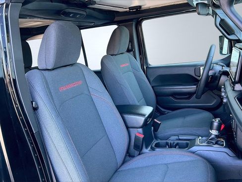 Used 2024 Jeep Wrangler Unlimited Rubicon image 7