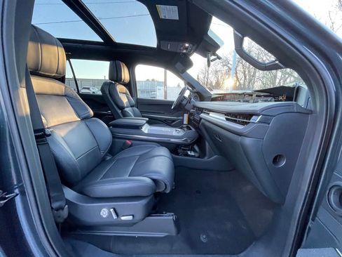 New 2025 Lincoln Navigator L Reserve w/ Jet Appearance Package image 25