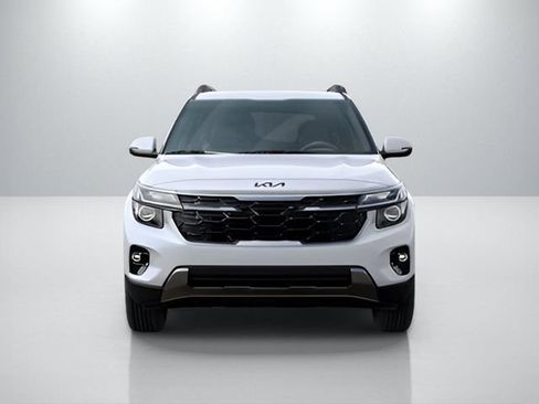Certified 2025 Kia Seltos X-Line AWD/4WD image 2