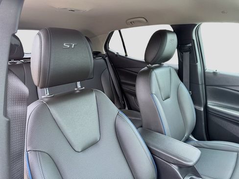 Used 2025 Buick Encore GX Sport Touring FWD image 22