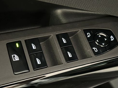 Used 2026 BMW X3 xDrive30 w/ Premium Package image 13