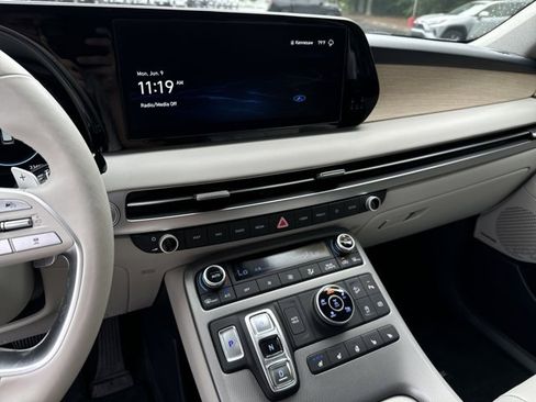 Used 2023 Hyundai Palisade Limited image 28