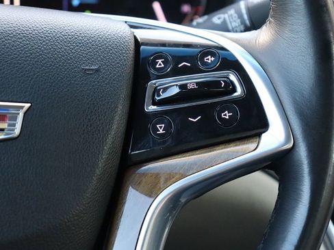 Used 2019 Cadillac XTS Luxury image 19