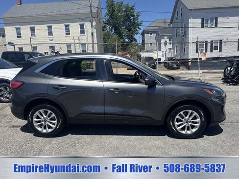 Used 2020 Ford Escape SE AWD/4WD image 3