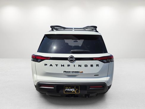 Used 2023 Nissan Pathfinder Rock Creek AWD/4WD image 6