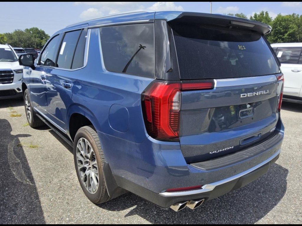 Used 2026 GMC Yukon Denali w/ Sun & Power Step Package AWD/4WD image 8