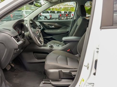 Used 2023 GMC Terrain SLE FWD image 15