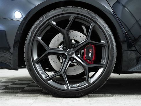 Used 2024 Audi RS 6 performance w/ Matte Carbon Package image 31